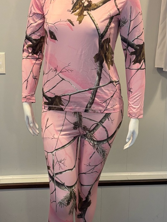 Realtree Other - Realtree Pink Camo Performance Top